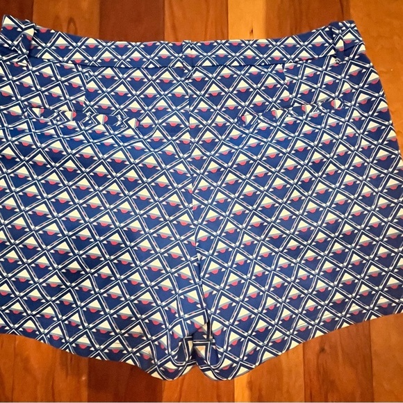 PGA Tour Golf Shorts Ladies Size 12 EUC Active Sport Spring Summer Cool Lightwei - Picture 2 of 7